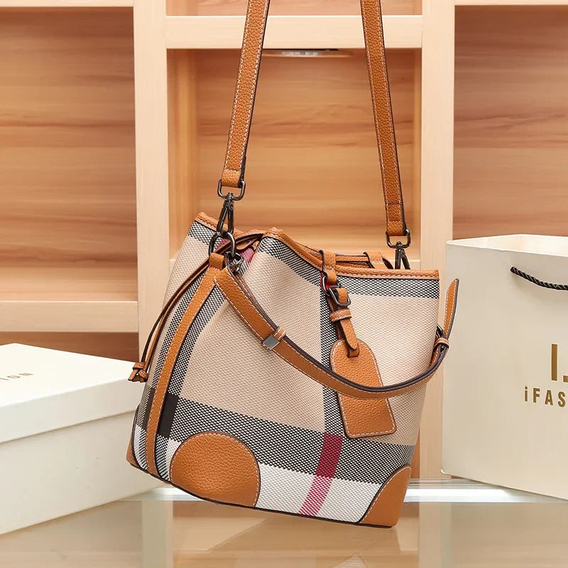 High-end Feel Women's Bucket Bag 2023 New Large Capacity Single Shoulder Slant Crossbody Bag Versatile Light Luxury Plaid Trendy