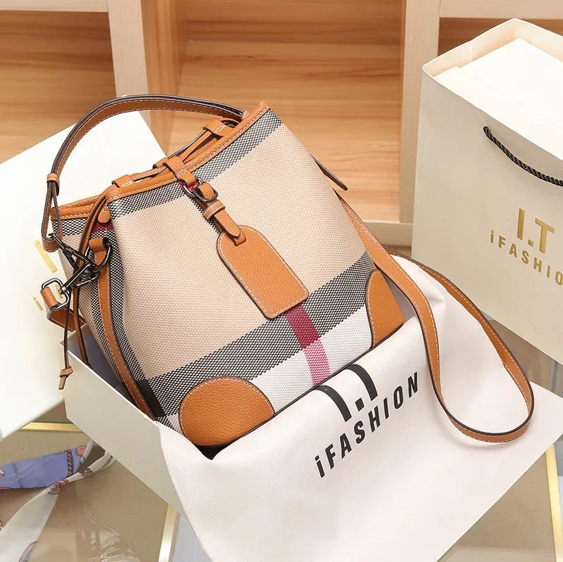 High-end Feel Women's Bucket Bag 2023 New Large Capacity Single Shoulder Slant Crossbody Bag Versatile Light Luxury Plaid Trendy